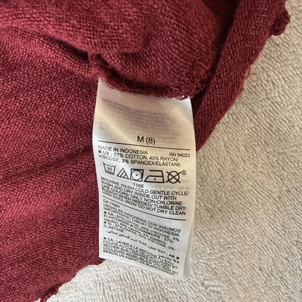 Old Navy Rib-Knit Lettuce-Edge Red Henley Long Sleeve Shirt Girls medium 8